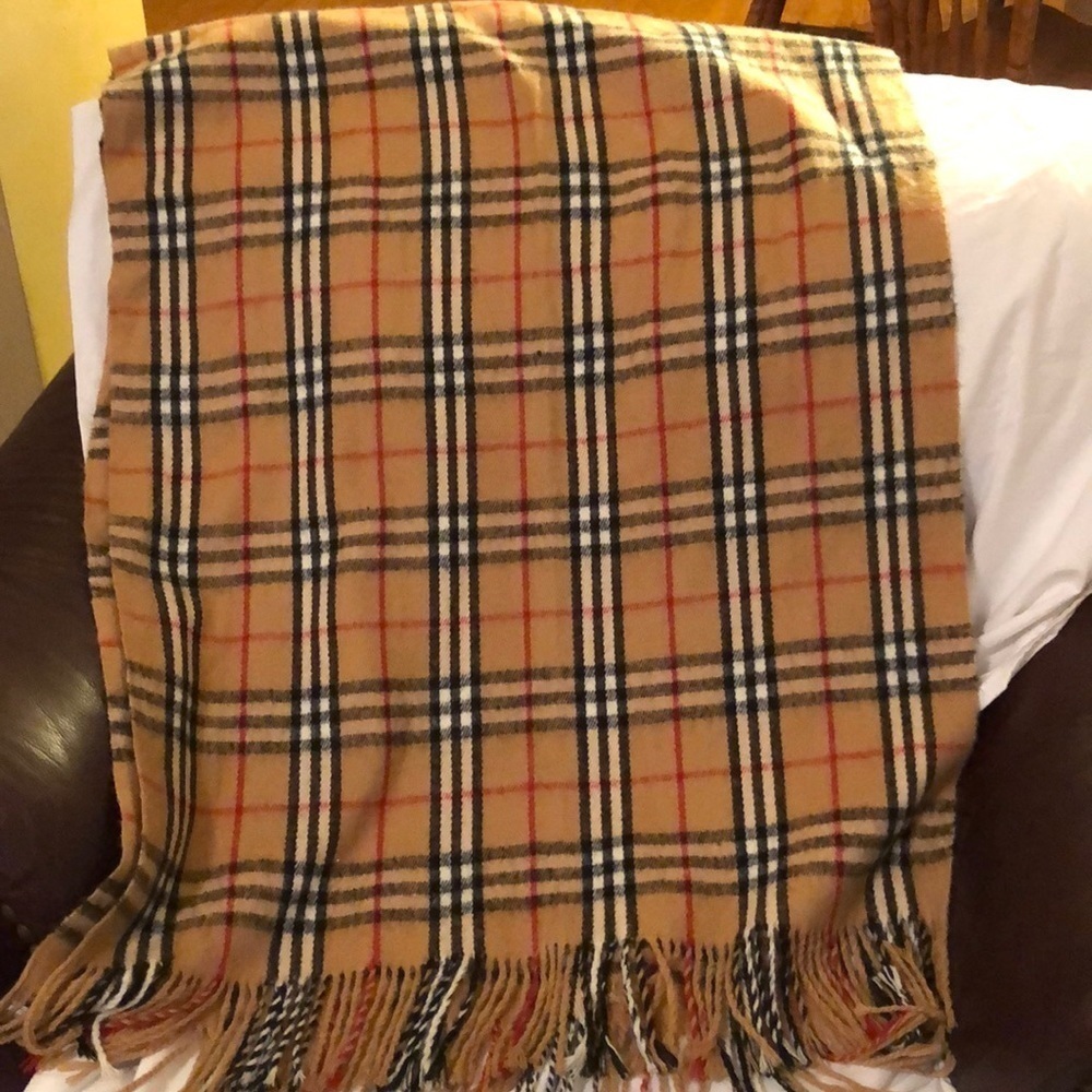 Scarf - Picture 3 of 4
